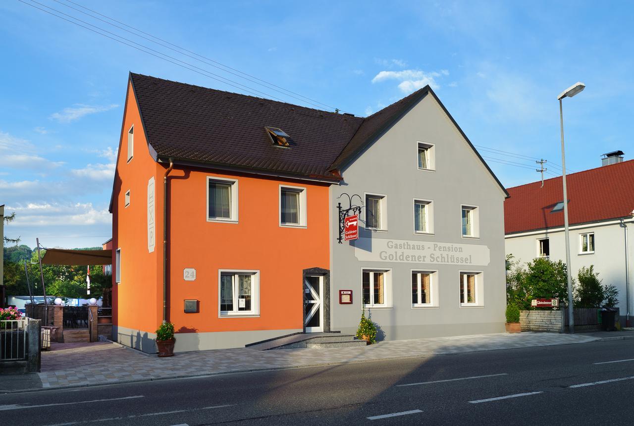 Goldener Schluessel Mit Gaestehaus Sina Noerdlingen Luaran gambar